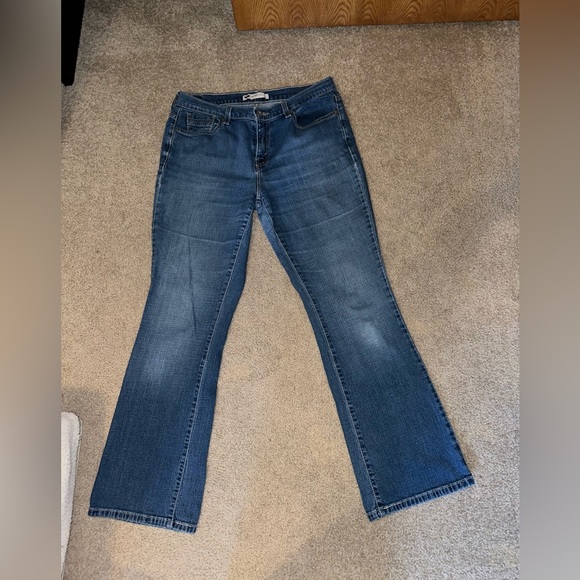 Levi’s blue Jeans boot cut style size 30 - Picture 1 of 4
